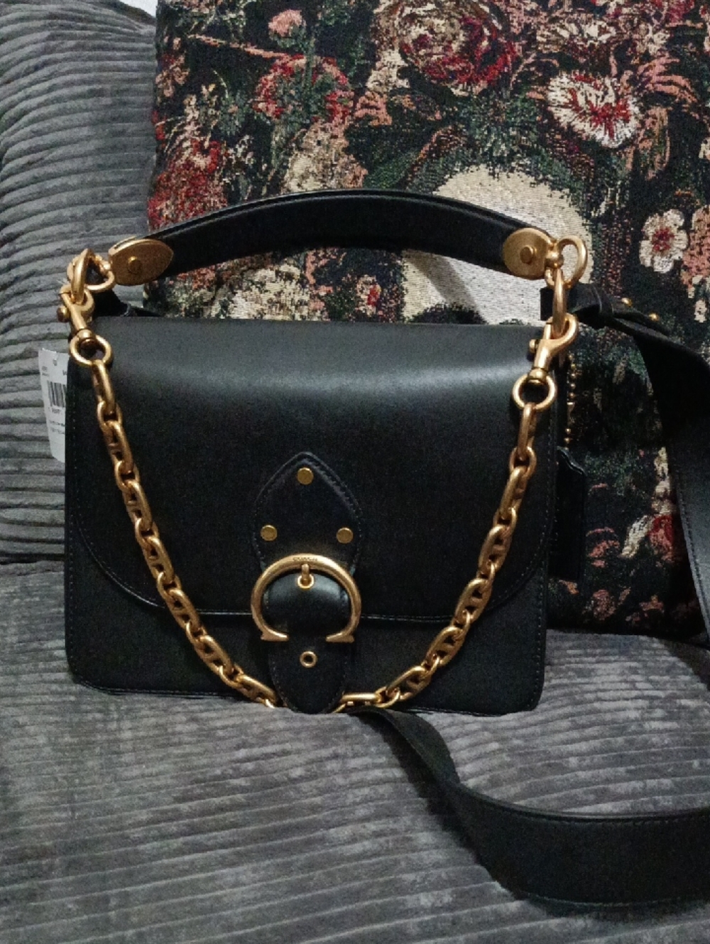 Coach Black Leather Shoulder Bag with Gold Chain